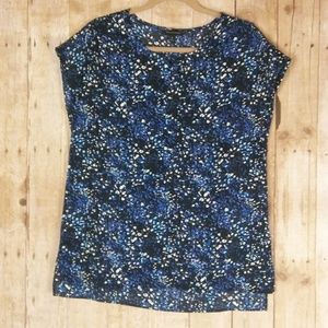Banana Republic Blue, Black & White Pebbled Top. S